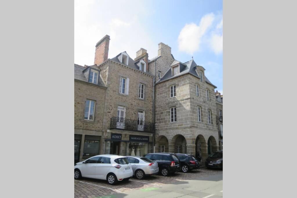 Dinan Chateau - Parking Inclus Exterior foto
